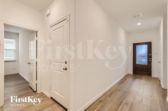 Building Photo - 5233 Rockrose Ln