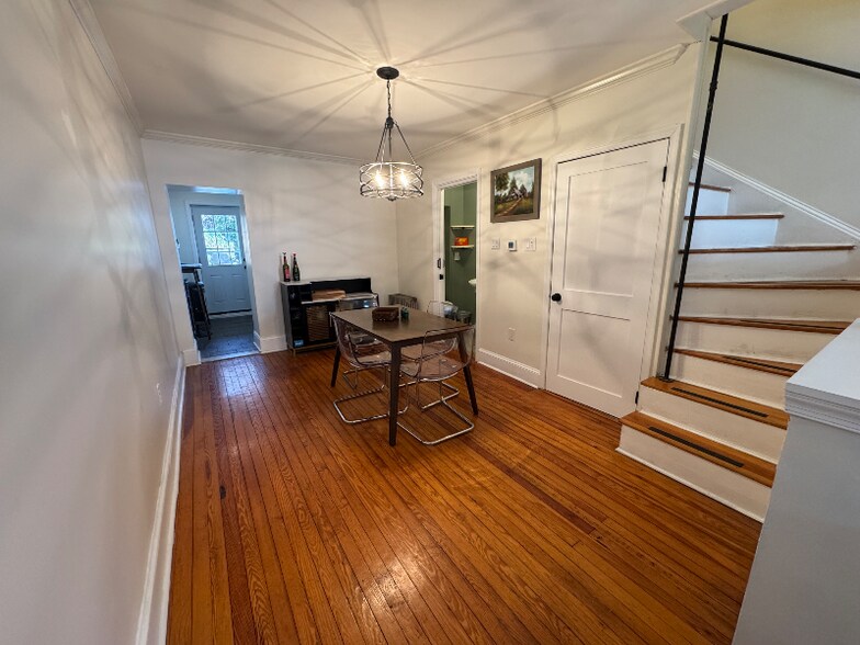 Building Photo - 209 East St