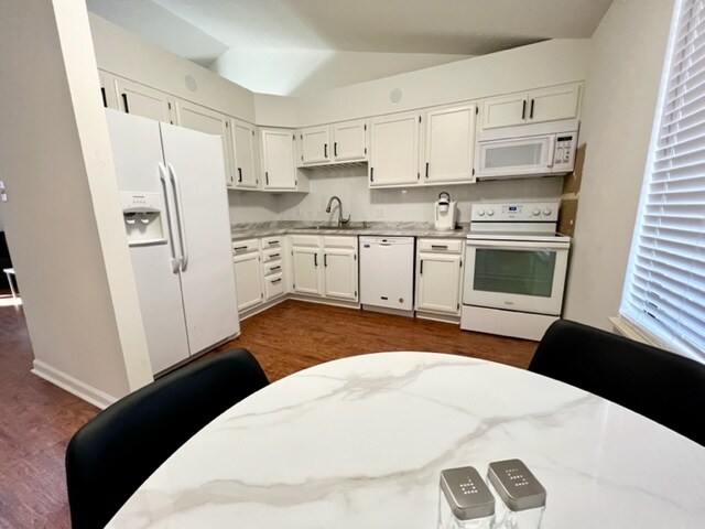 Building Photo - 1413 Willow Crossing Dr