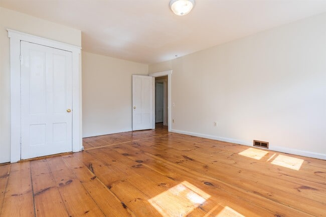 Building Photo - 21 Folsom St