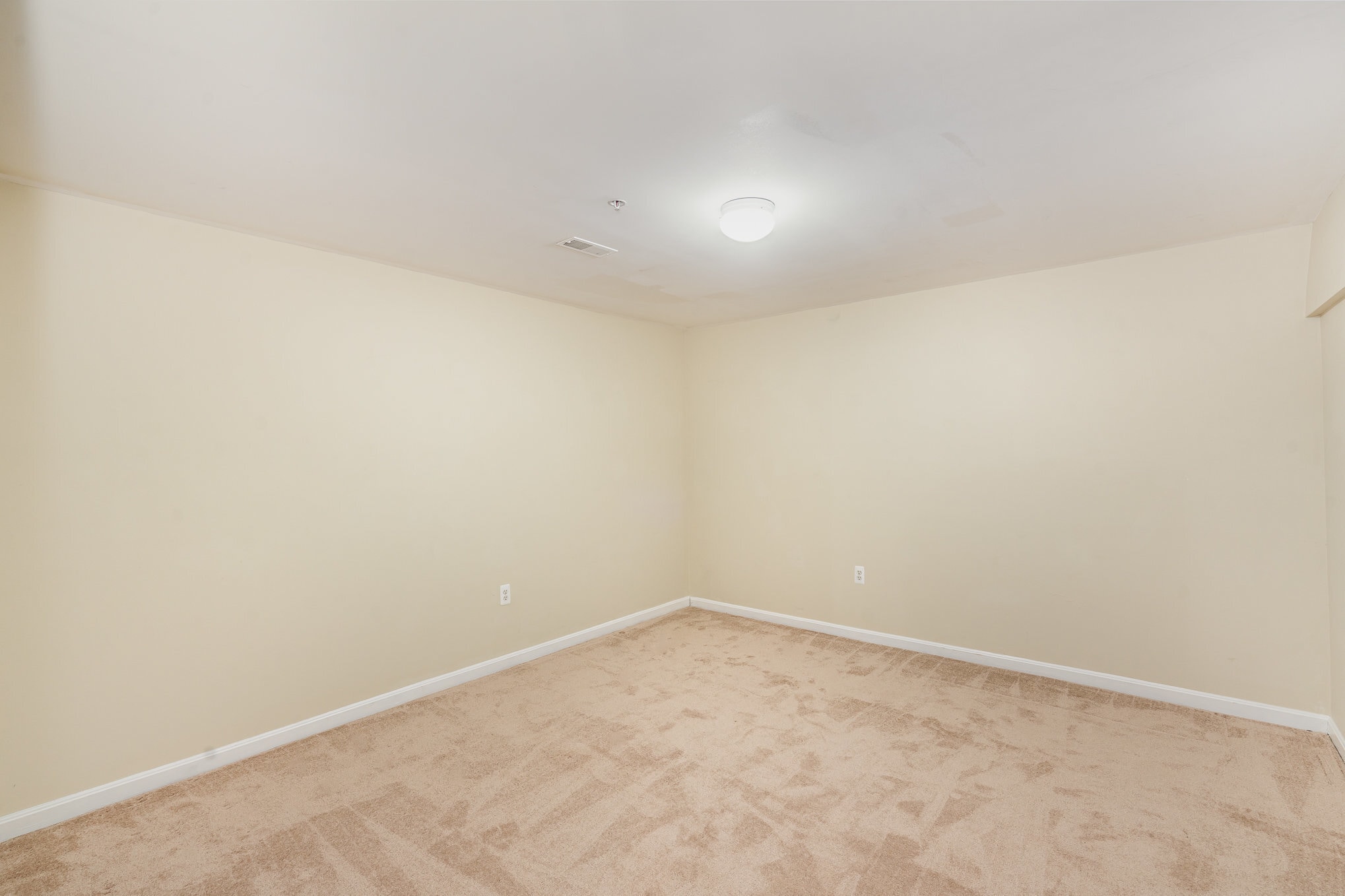 Building Photo - 200 Woodgreen Cir