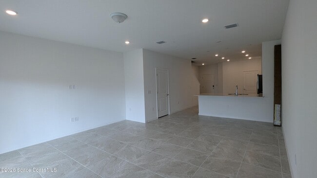 Building Photo - 5113 Inspire Ln