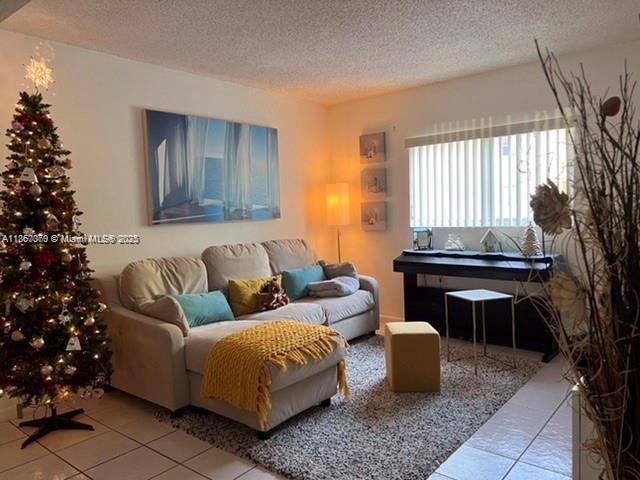 Building Photo - 8270 SW 149th Ct