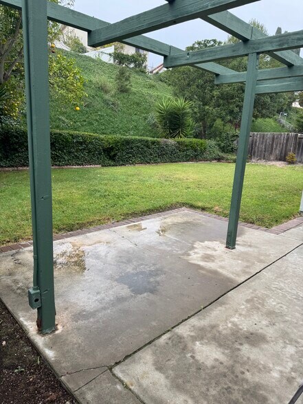 Backyard covered patio - 15190 Penasquitos Dr