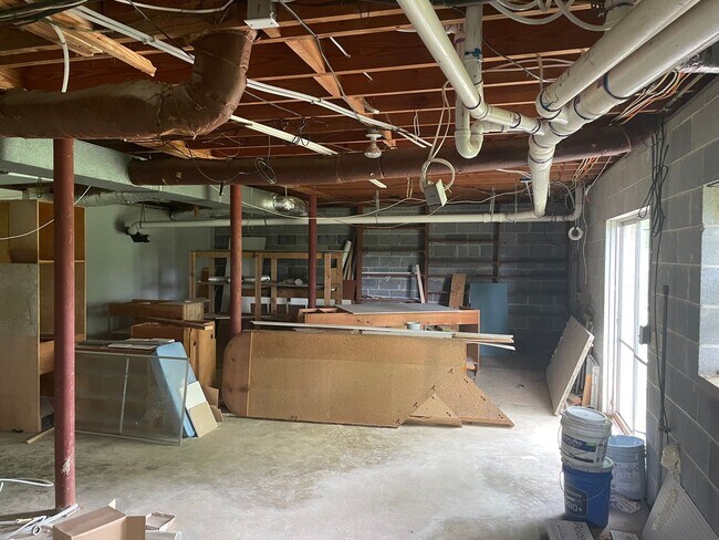 Building Photo - 3785 Pop Stone Cir