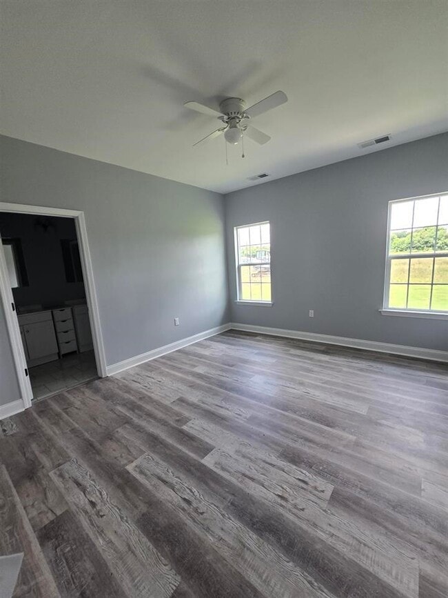 Building Photo - 50 Apple Tree Cove