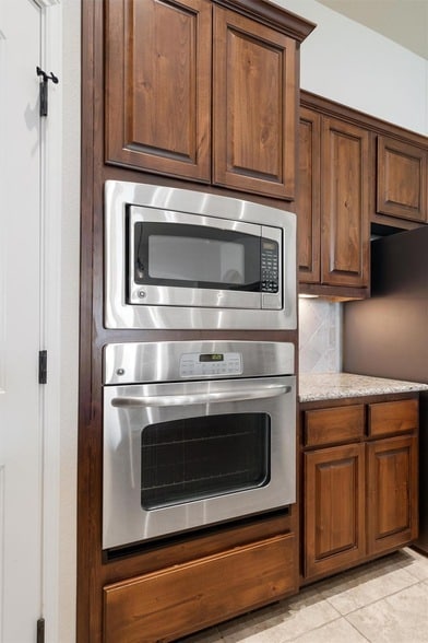 Building Photo - 4405 Tambre Bend