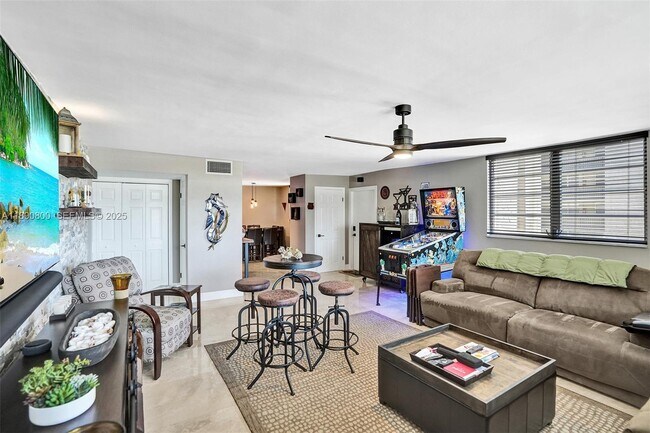 Building Photo - 1811 Jefferson St