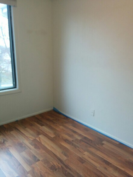 Building Photo - 1005 Cleveland Ct
