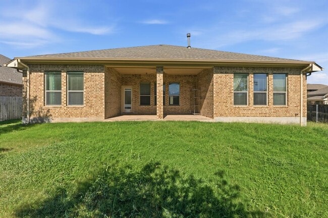 Building Photo - 2508 Hilltop Divide Ln