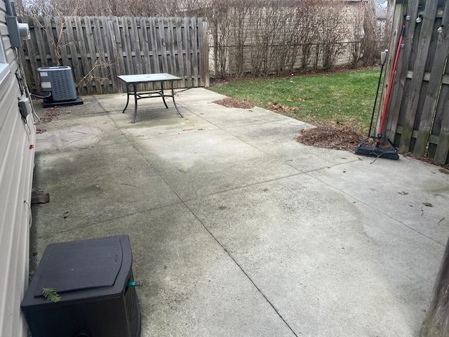 Building Photo - 3102 N Altadena Ave