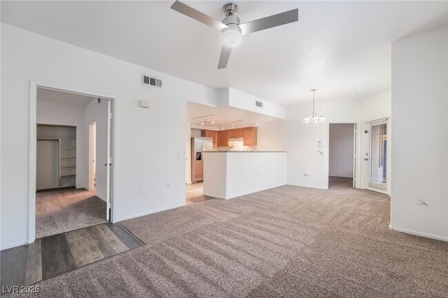 Building Photo - 10245 S Maryland Pkwy