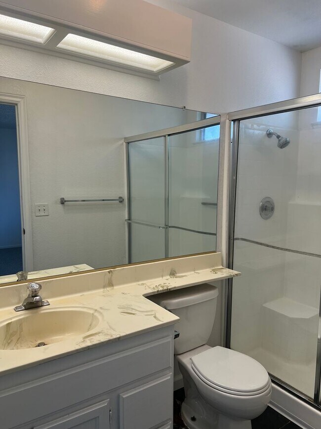 Building Photo - NICE 3 BEDROOM HOME IN CITRUS HEIGHTS!