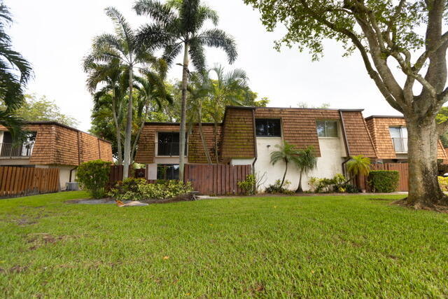 Building Photo - 2060 SW 90th Ave