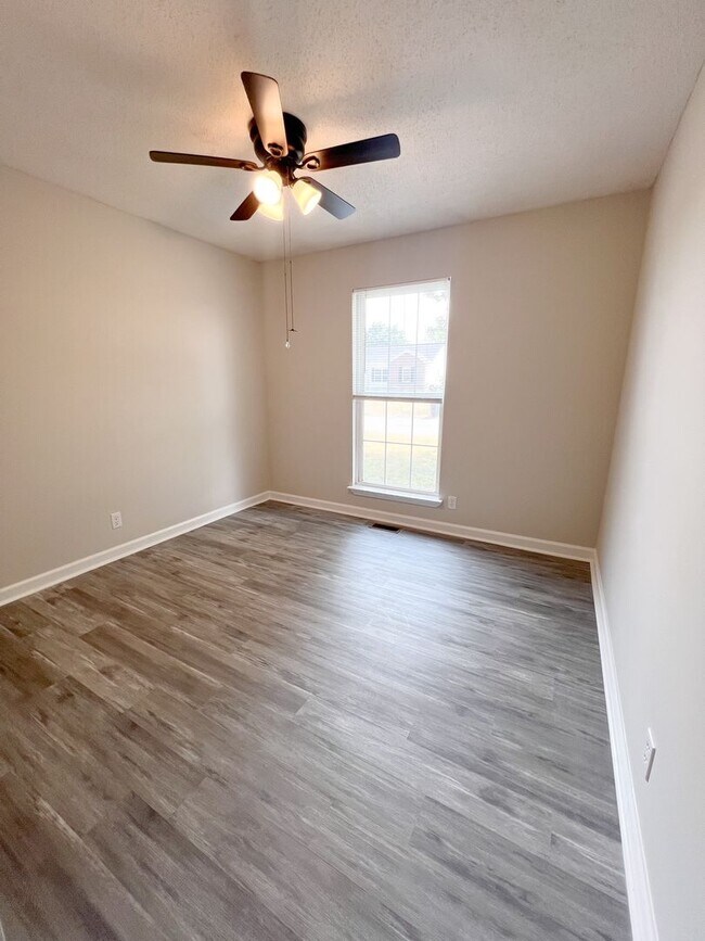 Building Photo - 531 Gainey Dr