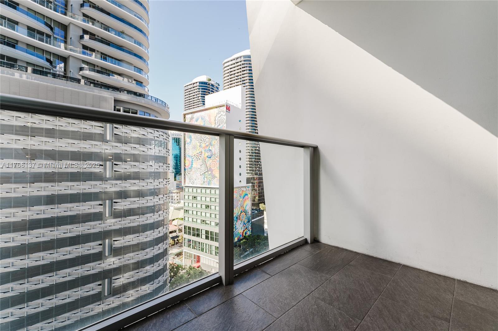 Building Photo - 1010 Brickell Ave