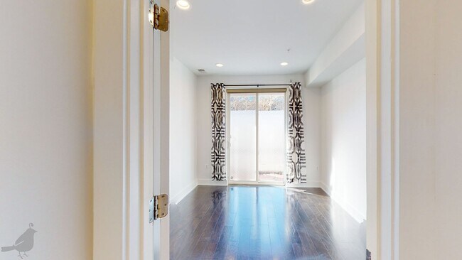 Building Photo - Stunning and Spacious Duplex in Brookland w/ Parking!