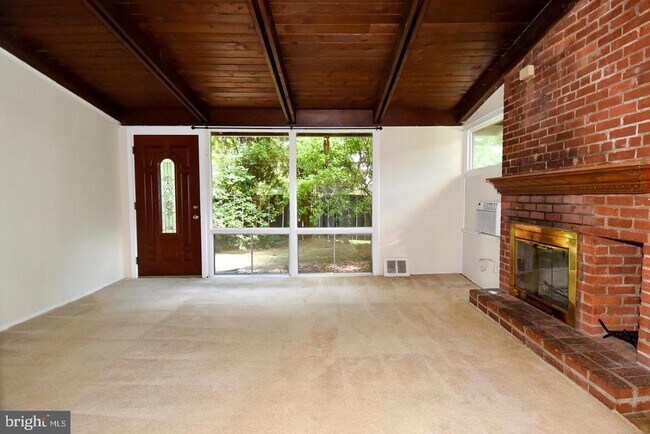 Building Photo - 3415 Gallows Rd