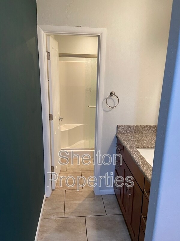 Building Photo - 1262 E Avenida Hermosa