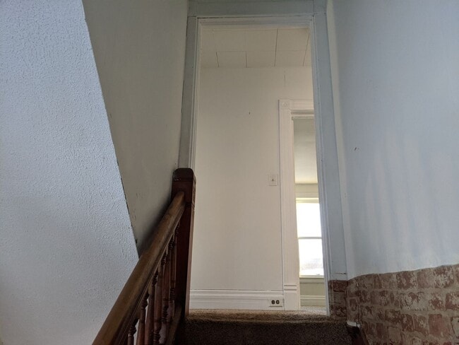Building Photo - 5 bed 2 bath Single Family Home in Wausau