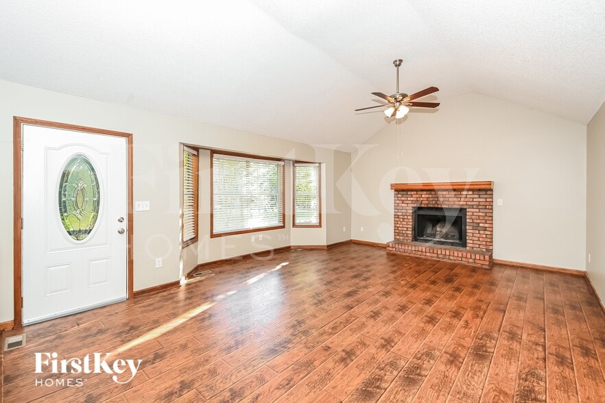 Building Photo - 3059 Chelsea Ln
