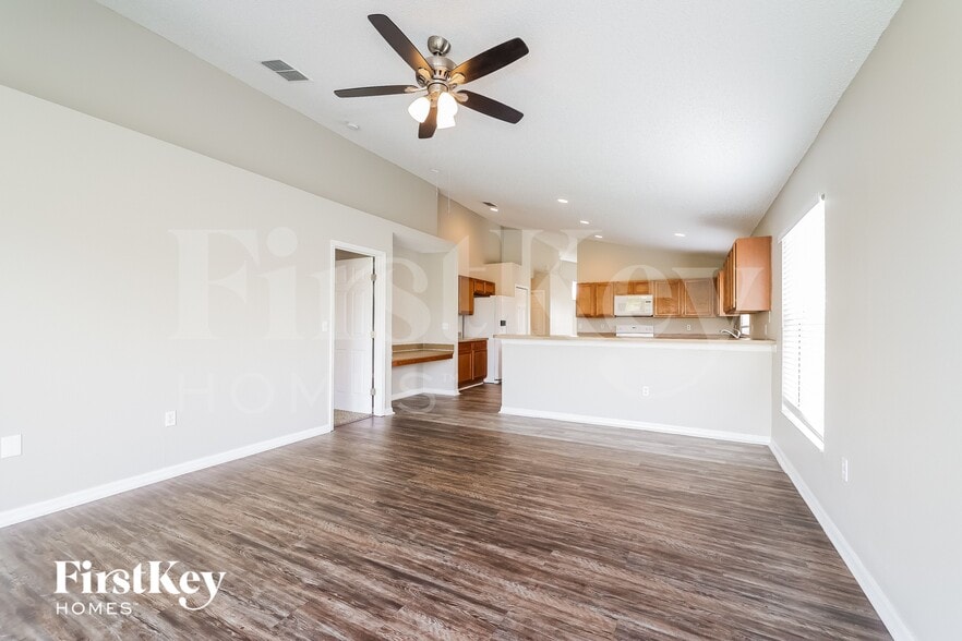 Building Photo - 984 Alsace Dr