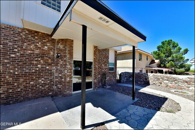 Building Photo - 7249 Imperial Ridge Dr