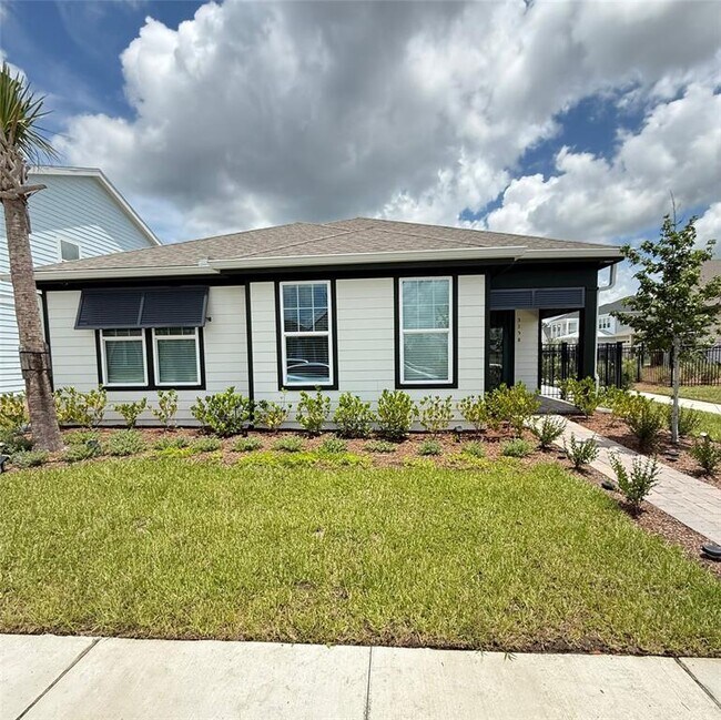 Primary Photo - 3158 Voyager Ave