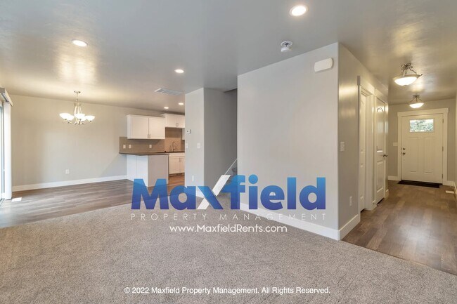Building Photo - 529 Fox Chase Dr