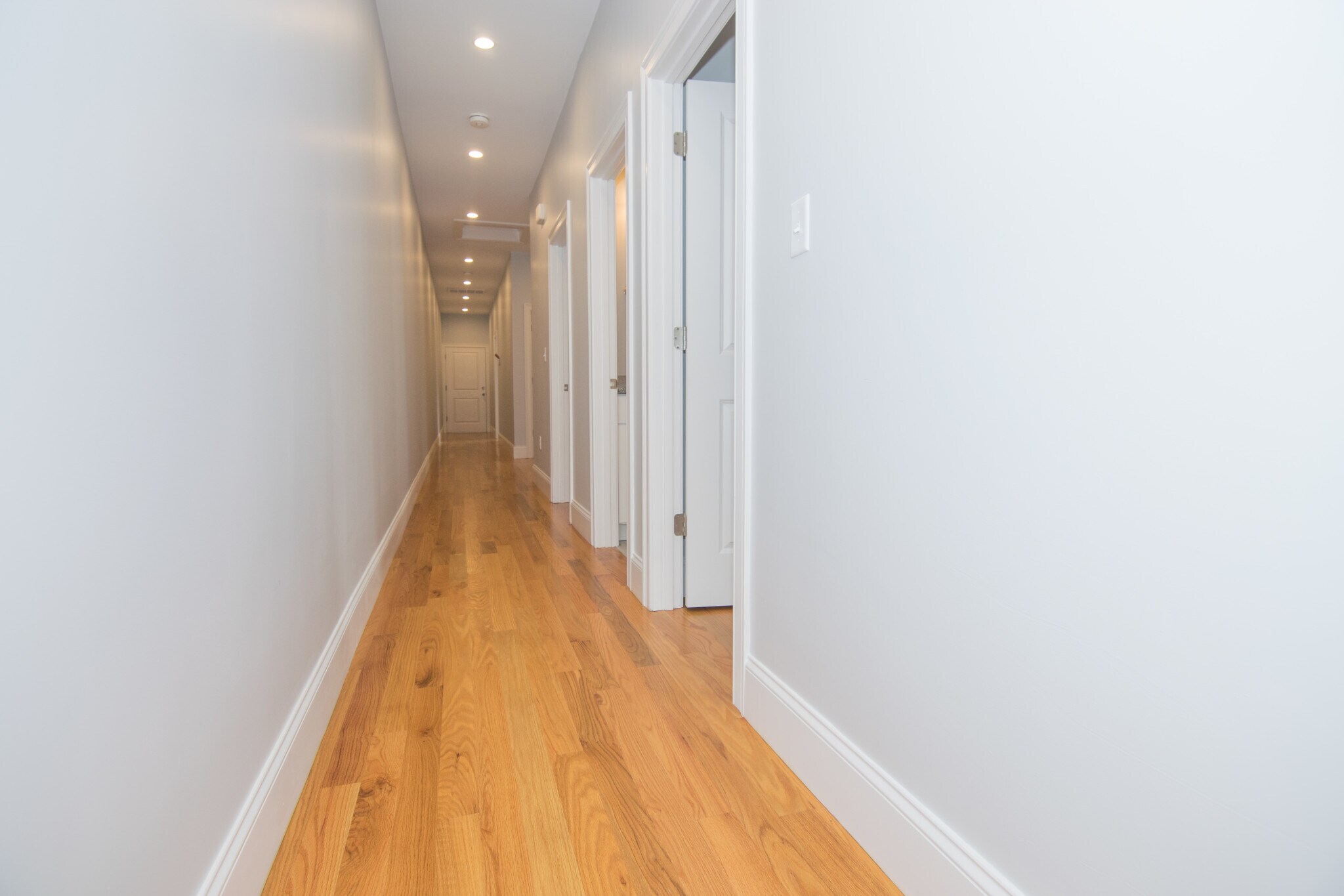 Building Photo - 10 Islington St