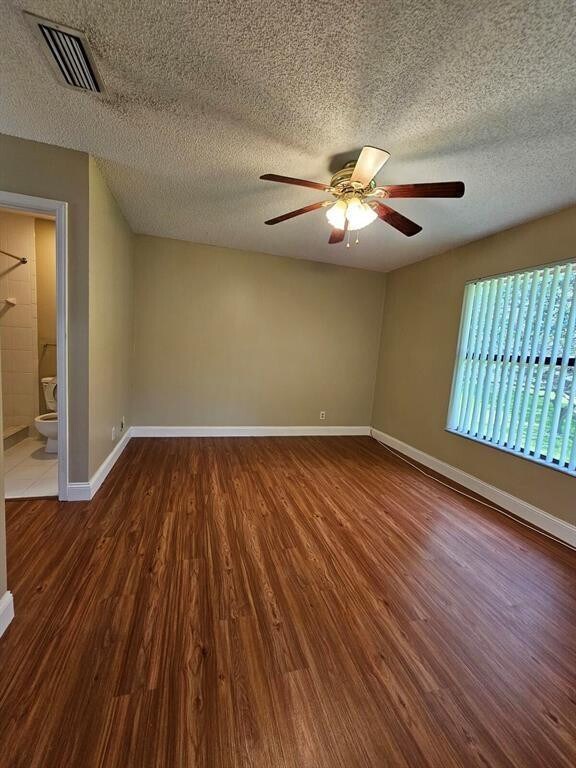 Building Photo - 3300 Jaywood Terrace