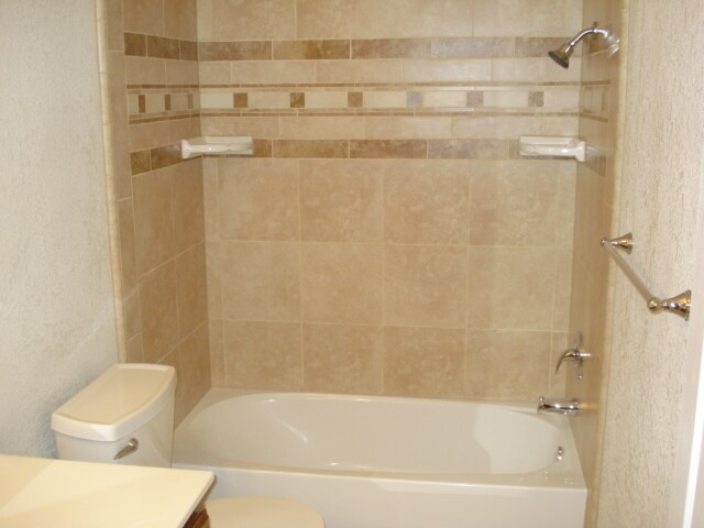 Building Photo - 1421 Everett Way