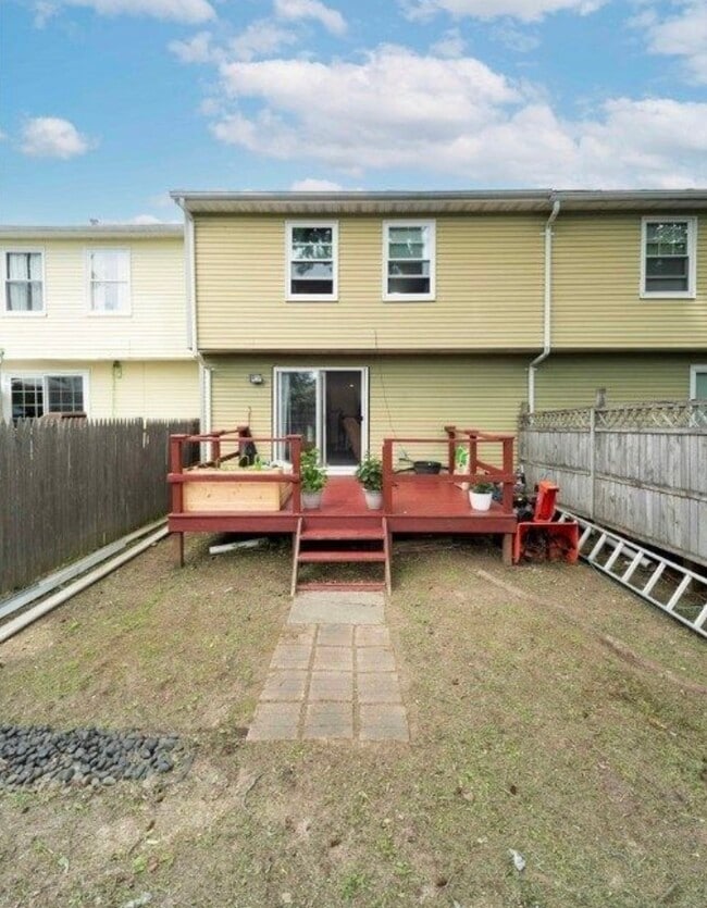 Building Photo - Shallow Creek Rd 8394 A