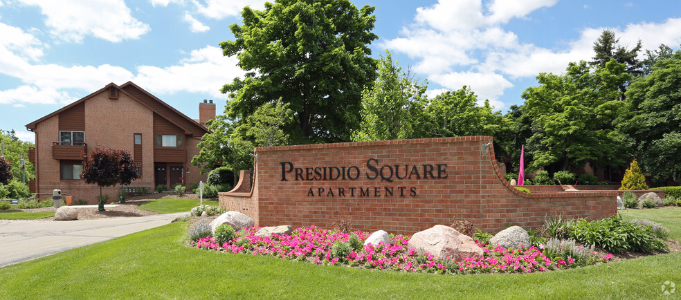 Primary Photo - Presidio Square Apartments