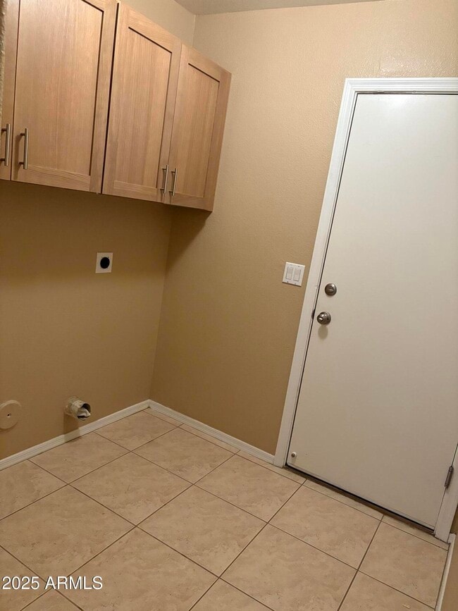 Building Photo - 7650 E Williams Dr