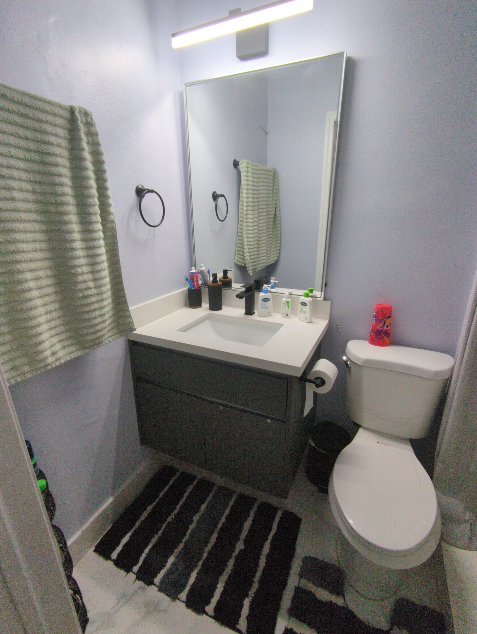 Building Photo - 901 SW 103rd Ct