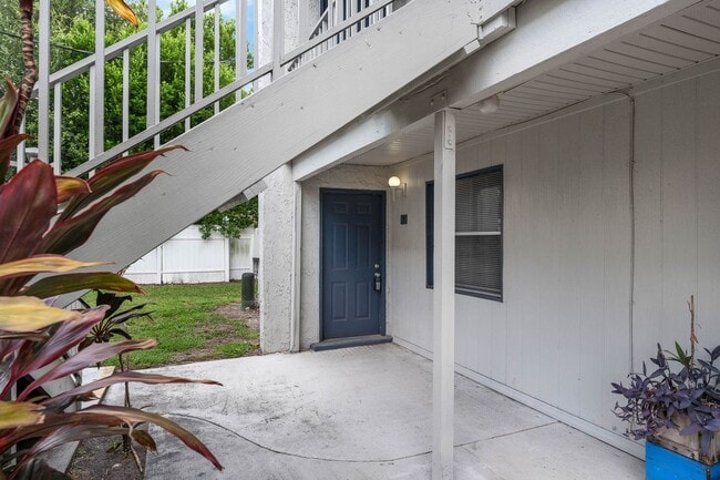 Building Photo - 1BD/1BA Apartment off Curry Ford in Henley Park Apartments!