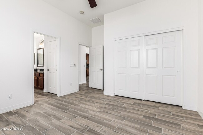 Building Photo - 15468 W Coolidge St