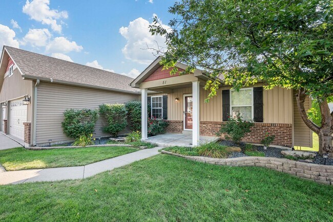 Building Photo - Spacious 3-Bed, 3-Bath Home in Wentzville