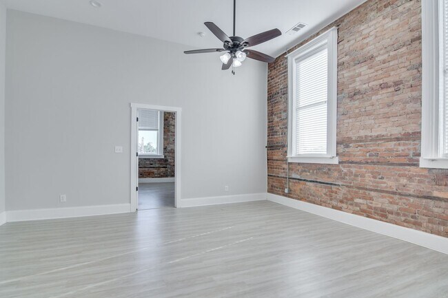 Building Photo - 1 Bedroom 1 Bathroom Apartment in Harlem