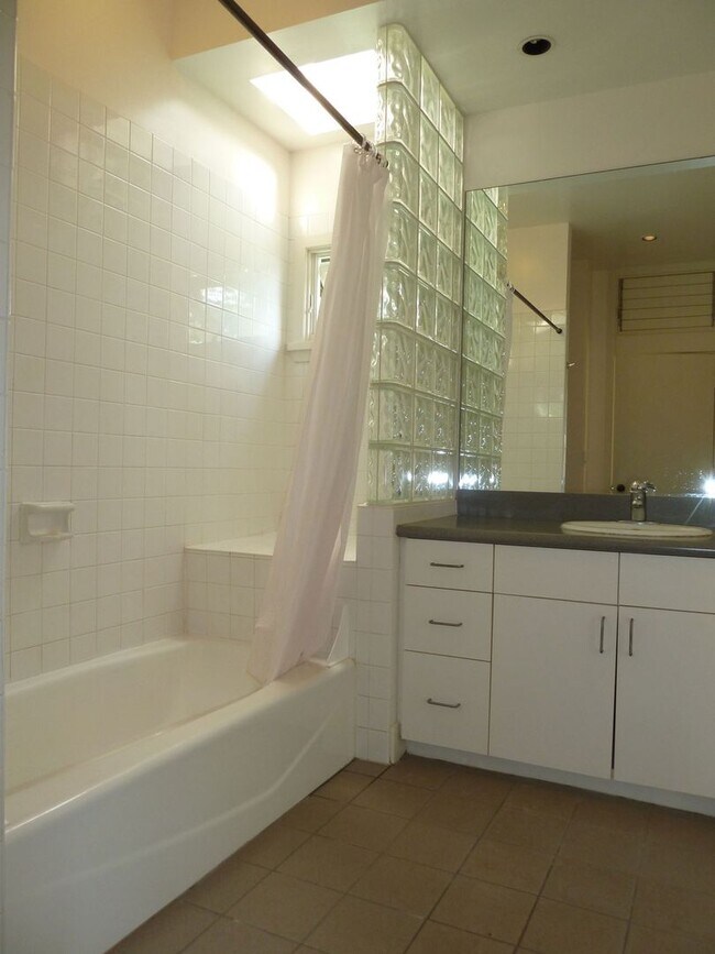 Building Photo - 4233asie
