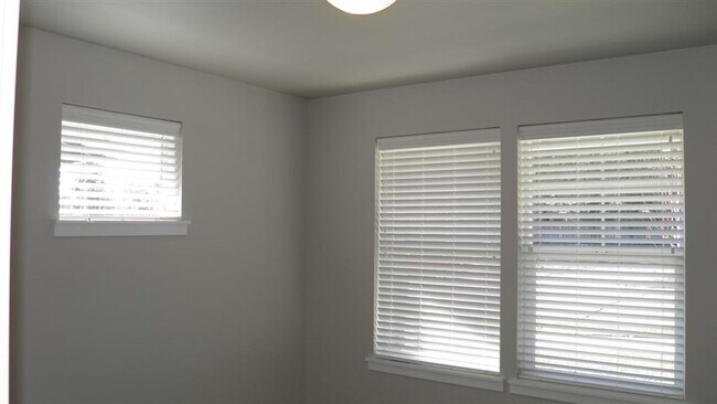 Building Photo - 20780 SE Shea Court