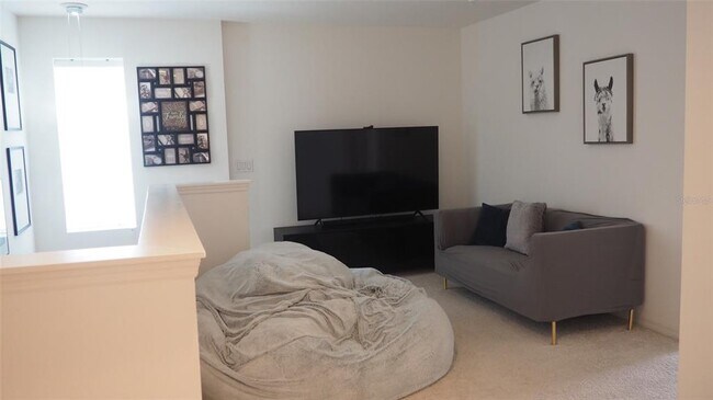 Building Photo - 216 Denali St