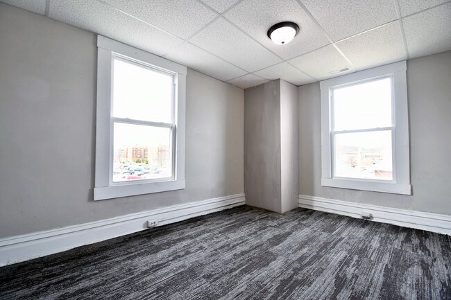 Building Photo - 1850 Buffington Ave