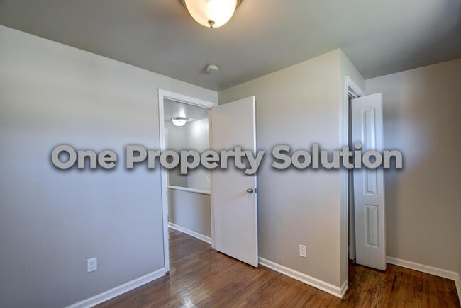 Building Photo - 1228 Aetna St