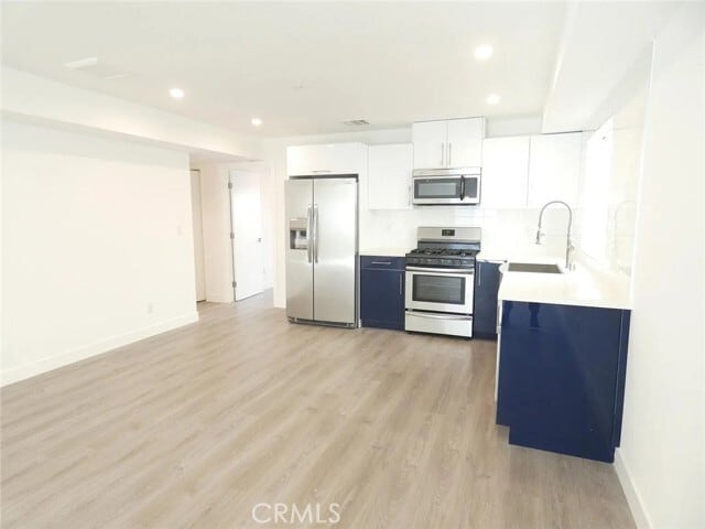 Building Photo - 10837 Blix St