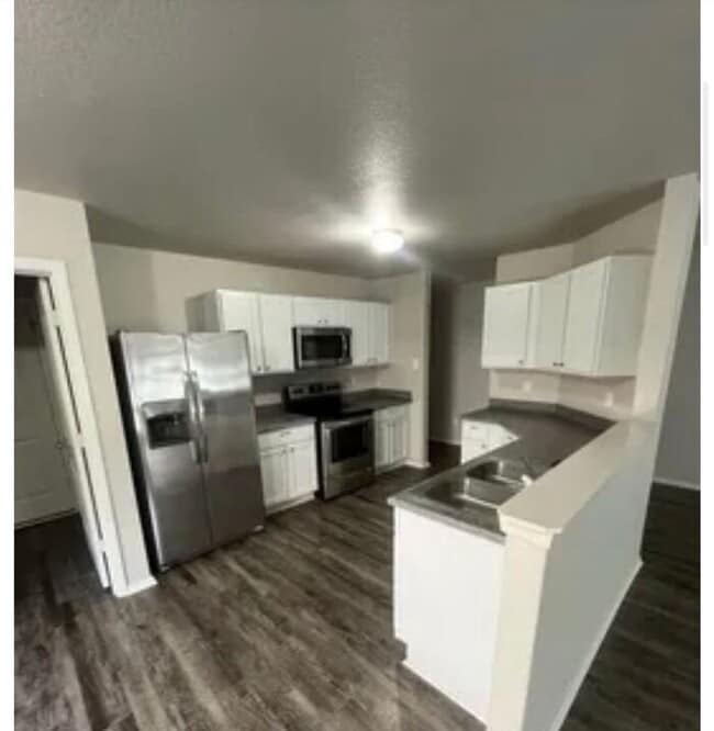 Building Photo - Beautiful 3 bed / 2 bath home with fenced back yard - Nettleton!!