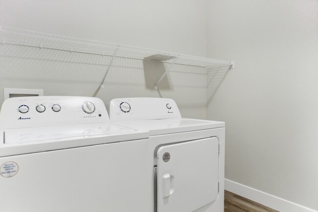 Building Photo - 4716 W Grady Ln