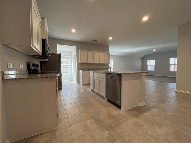 Building Photo - 424 Destin Dr