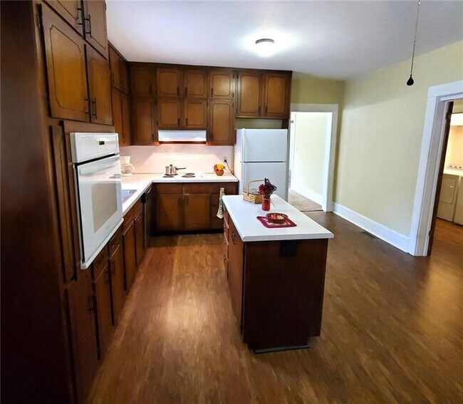 Building Photo - 7025 Rico Rd